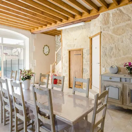 Balnot-sur-laignes, 7 Pièces, 15 Personnes - Fr-1-543-188 Casa vacanze