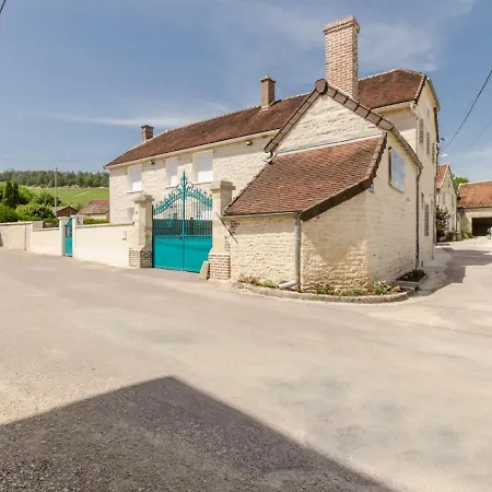 Balnot-sur-laignes, 7 Pièces, 15 Personnes - Fr-1-543-188 Casa vacanze
