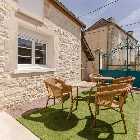 Casa vacanze Balnot-sur-laignes, 7 Pièces, 15 Personnes - Fr-1-543-188 *